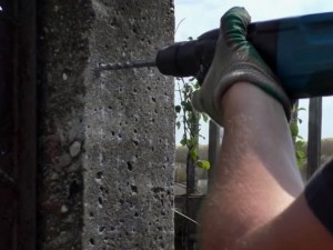 Можно ли просверлить бетонную стену обычной дрелью?